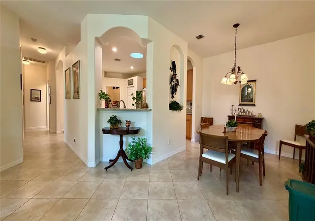 Photo 2 of House for sale at 433 N Tangerine SW, Vero Beach, FL 32968 | MLS# O6450488 | Listing updated on 2026-10-20