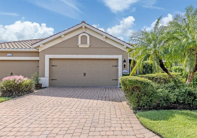 Photo 1 of Single family home for sale at 1175 Collier Pl, Venice, FL 34293 | MLS# A4709850 | Listing updated on 2026-10-20