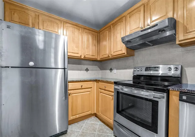 Photo 4 of Condo for sale at 6150 Gulfport Blvd S #515, Gulfport, FL 33707 | MLS# TB8558833 | Listing updated on 2026-10-20