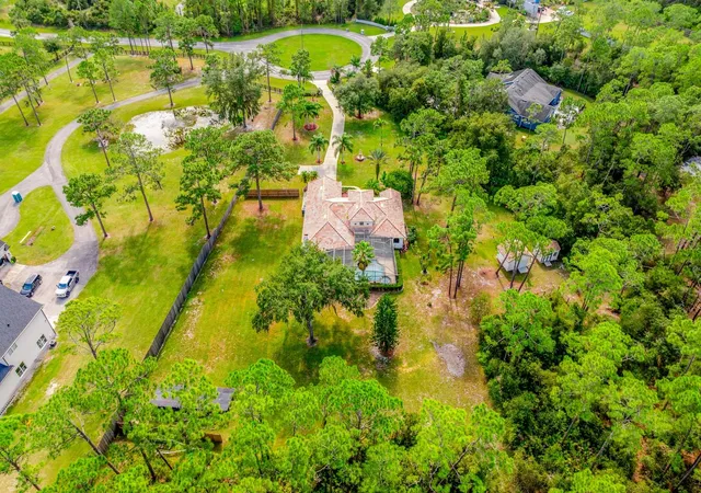 Photo 2 of Single family home for sale at 14513 Scotch Pine Ct, Orlando, FL 32832 | MLS# O6450495 | Listing updated on 2026-10-29