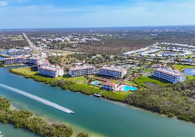 Photo 4 of Condo for sale at 11200 Hacienda Del Mar Blvd #B-305, Placida, FL 33946 | MLS# D6149215 | Listing updated on 2026-10-21