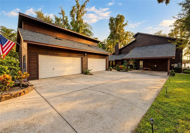 Photo 2 of Single family home for sale at 9415 Keystone Pl, Odessa, FL 33556 | MLS# TB8558840 | Listing updated on 2026-10-30