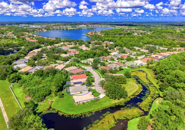 Photo 4 of Single family home for sale at 8496 Idlewood Ct, Lakewood Ranch, FL 34202 | MLS# A4709857 | Listing updated on 2026-10-30
