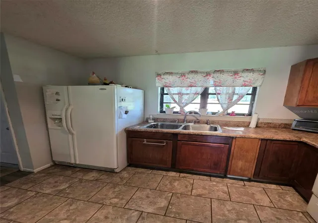 Photo 4 of Single family home for sale at 319 Oak Trak Pass, Ocala, FL 34472 | MLS# L4965841 | Listing updated on 2026-10-20