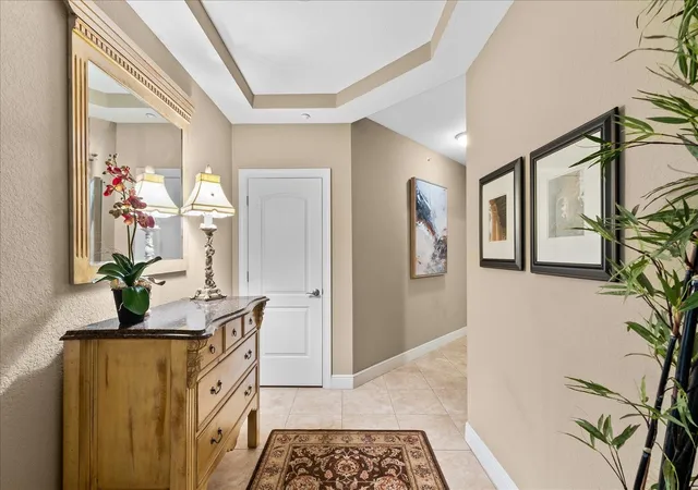 Photo 4 of Condo for sale at 14041 Bellagio Way #315, Osprey, FL 34229 | MLS# A4709865 | Listing updated on 2026-10-17