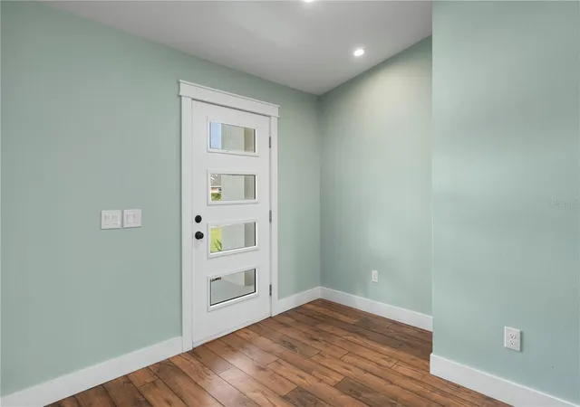Photo 4 of Single family home for sale at 171 Mark Twain Ln, Rotonda West, FL 33947 | MLS# A4709866 | Listing updated on 2026-10-22
