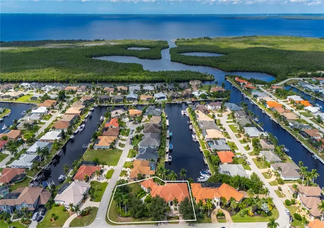 Photo 4 of Single family home for sale at 1117 San Mateo Dr, Punta Gorda, FL 33950 | MLS# C7532125 | Listing updated on 2026-10-20