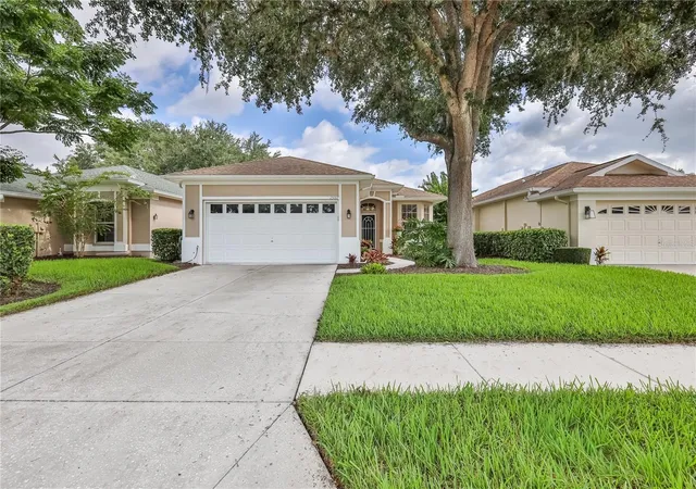 Photo 2 of Single family home for sale at 15017 Tamarind Loop, Spring Hill, FL 34609 | MLS# W7890385 | Listing updated on 2026-10-19