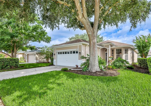 Photo 3 of Single family home for sale at 15017 Tamarind Loop, Spring Hill, FL 34609 | MLS# W7890385 | Listing updated on 2026-10-19