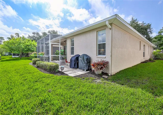 Photo 4 of House for sale at 15017 Tamarind Loop, Spring Hill, FL 34609 | MLS# W7890385 | Listing updated on 2026-10-19