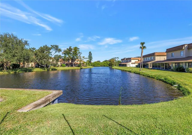 Listing Photo 5 - Condo for sale in building located at 8473 17Th St N, St Petersburg, FL 33702