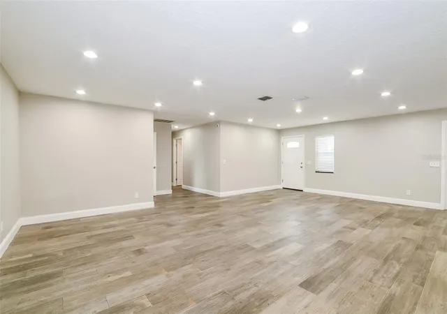 Photo 3 of Single family home for sale at 10422 Jane Eyre Dr, Orlando, FL 32825 | MLS# C7532128 | Listing updated on 2026-10-17