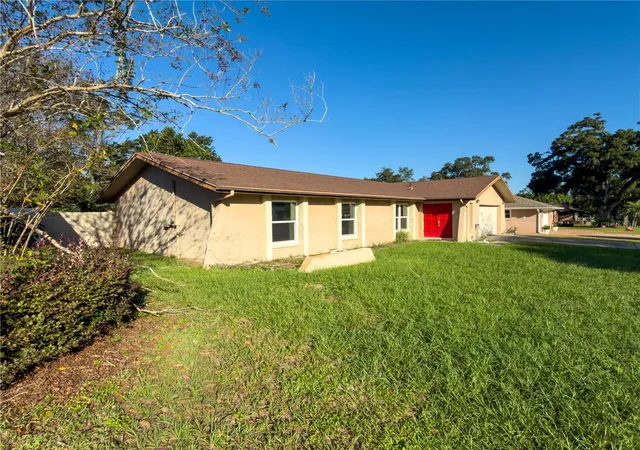 Photo 1 of Single family home for sale at 1804 Orange Hl Dr, Brandon, FL 33510 | MLS# W7890387 | Listing updated on 2026-10-21