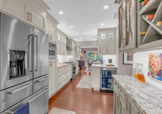 Photo 4 of Townhouse for sale at 2887 Temple Trl, Winter Park, FL 32789 | MLS# O6450536 | Listing updated on 2026-10-30