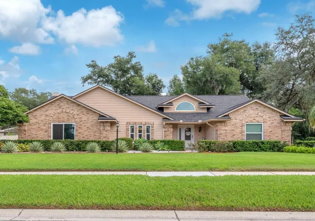 Single family home for sale at 2421 Oak Landing Dr, BRANDON, FL 33511 | MLS# TB8558899