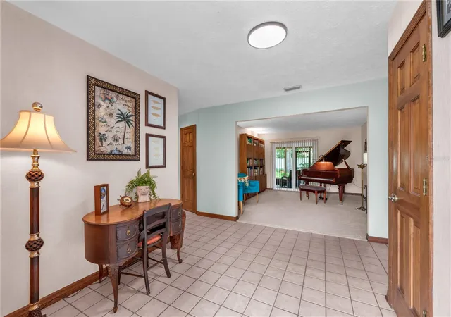 Photo 1 of Single family home for sale at 2421 Oak Landing Dr, Brandon, FL 33511 | MLS# TB8558899 | Listing updated on 2026-10-22