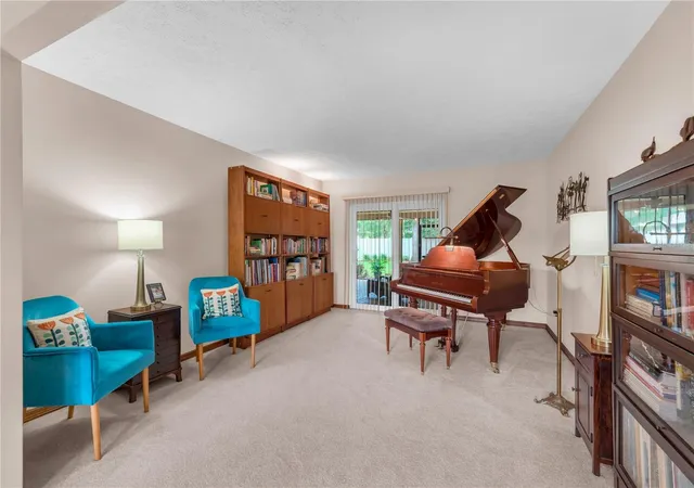 Photo 2 of Single family home for sale at 2421 Oak Landing Dr, Brandon, FL 33511 | MLS# TB8558899 | Listing updated on 2026-10-22