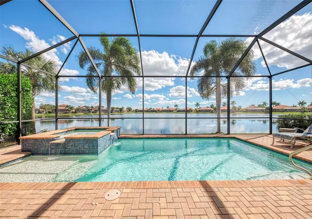 Photo 2 of Single family home for sale at 23810 Waverly Cir, Venice, FL 34293 | MLS# N6146228 | Listing updated on 2026-10-26