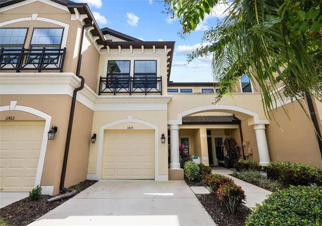 Photo 3 of Townhouse for sale at 11424 Crowned Sparrow Ln, Tampa, FL 33626 | MLS# TB8558909 | Listing updated on 2026-10-24