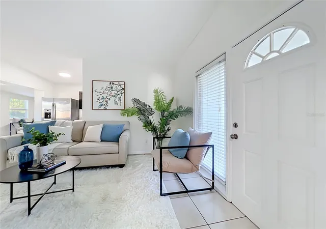 Photo 3 of Single family home for sale at 5939 Dogwood Dr, Orlando, FL 32807 | MLS# O6450580 | Listing updated on 2026-10-23