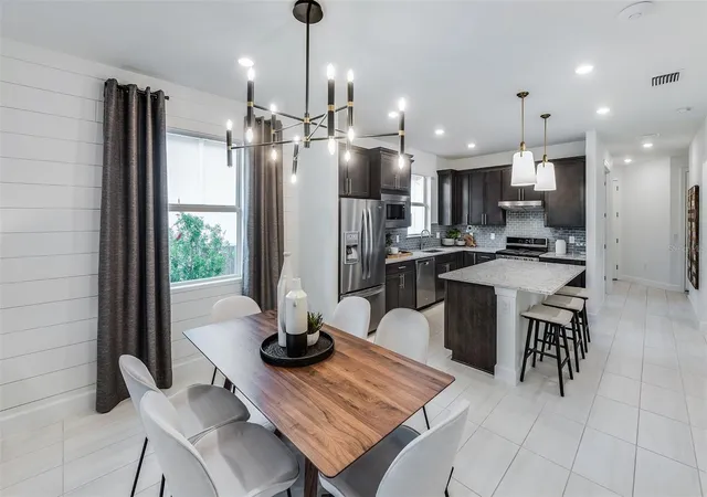 Photo 3 of Single family home for sale at 10513 Sea Breeze Ridge Dr, Englewood, FL 34223 | MLS# TB8558948 | Listing updated on 2026-10-20