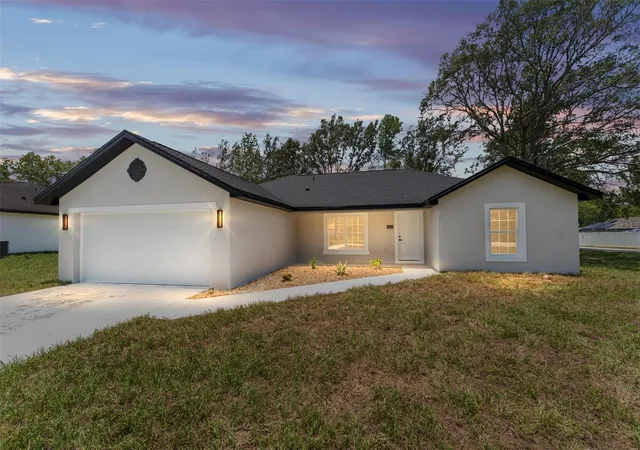 Single family home for sale at 3 Pecan Dr Trce, OCALA, FL 34472 | MLS# OM734189