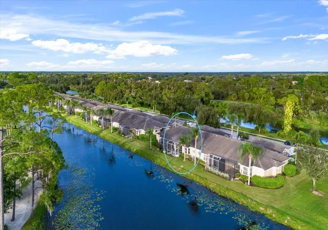 Photo 2 of House for sale at 5288 Mahogany Run Ave, Sarasota, FL 34241 | MLS# A4709917 | Listing updated on 2026-10-21
