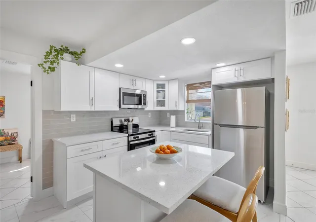 Photo 4 of Single family home for sale at 3017 W Heiter St, Tampa, FL 33607 | MLS# O6450584 | Listing updated on 2026-10-20