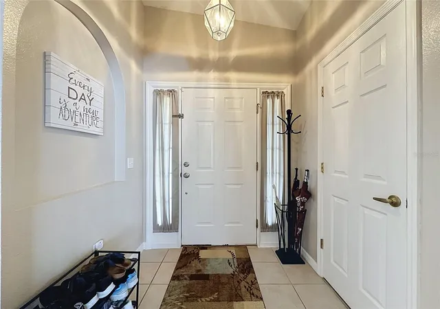 Photo 2 of Single family home for sale at 866 Knightsbridge Cir, Davenport, FL 33896 | MLS# S5159699 | Listing updated on 2026-10-28