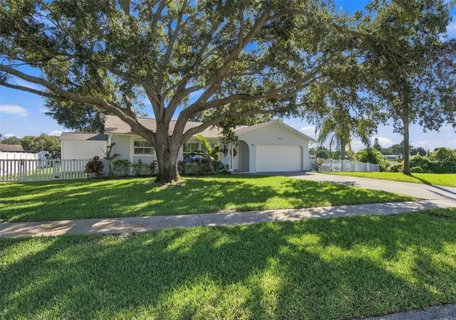 Photo 3 of Single family home for sale at 2971 St Croix Dr, Clearwater, FL 33759 | MLS# TB8558974 | Listing updated on 2026-10-28