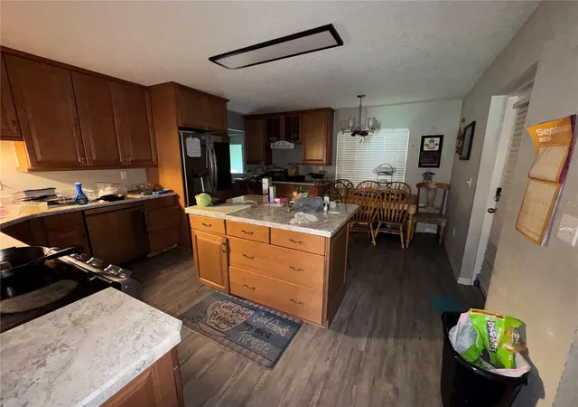 Photo 4 of Sale Pending at 820 Neuse Ave, Orlando, FL 32804 | MLS# O6450606 | Listing updated on 2026-10-22