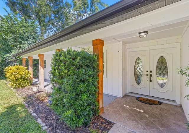 Photo 3 of Single family home for sale at 3013 Graham Ln, Tampa, FL 33618 | MLS# TB8558983 | Listing updated on 2026-10-29