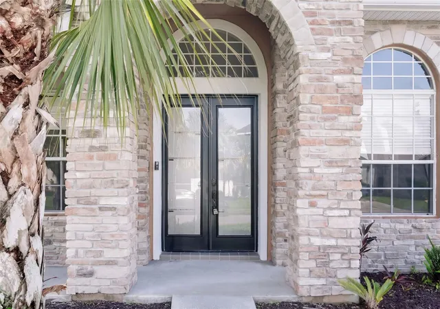 Photo 4 of Single family home for sale at 2102 Putter Pl, Kissimmee, FL 34746 | MLS# O6450617 | Listing updated on 2026-10-22