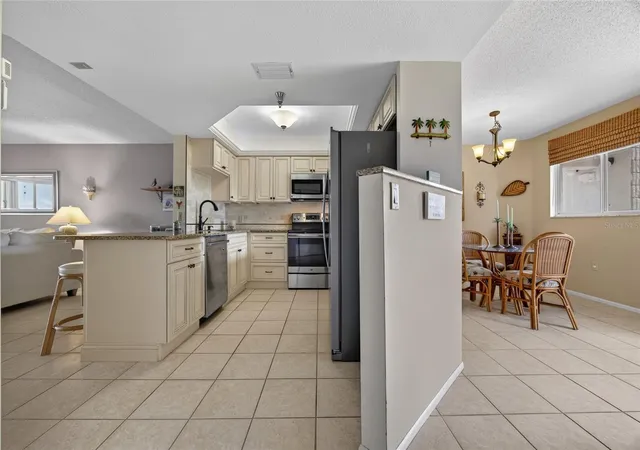 Listing Photo 5 - Condo for sale in building located at 1401 S Mccall Rd, ENGLEWOOD, FL 34223 - Unit #102