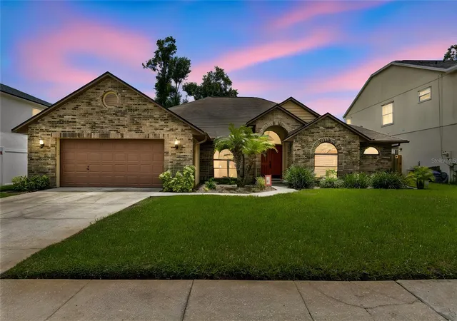 Photo 2 of Single family home for sale at 3822 Cold Crk Dr, Valrico, FL 33596 | MLS# TB8558999 | Listing updated on 2026-10-22