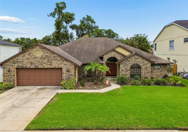Single family home for sale at 3822 Cold Crk Dr, VALRICO, FL 33596 | MLS# TB8558999