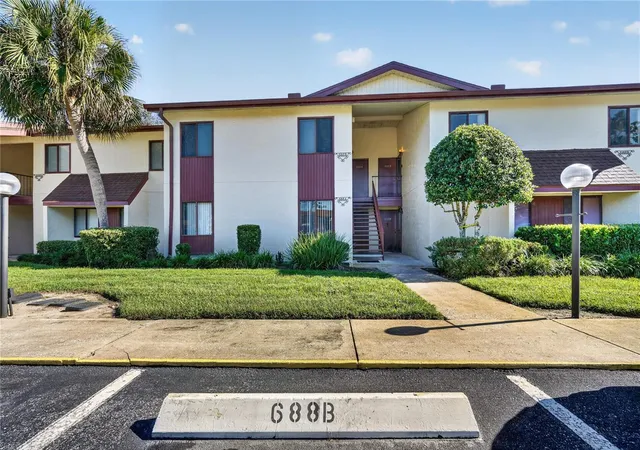 Condo for sale at 688 Midway Dr #B, OCALA, FL 34472 | MLS# OM734194