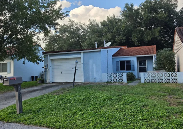 Photo 2 of Single family home for sale at 395 San Jose Dr, Winter Haven, FL 33884 | MLS# P4940202 | Listing updated on 2026-10-27