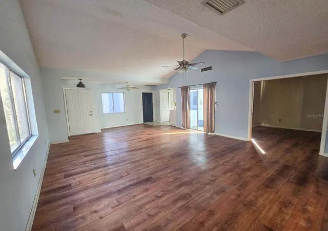 Photo 4 of Single family home for sale at 395 San Jose Dr, Winter Haven, FL 33884 | MLS# P4940202 | Listing updated on 2026-10-27