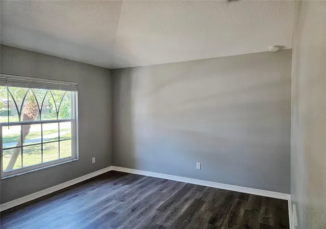 Photo 3 of Single family home for sale at 12141 137th Street N, Largo, FL 33774 | MLS# G5119200 | Listing updated on 2026-10-29