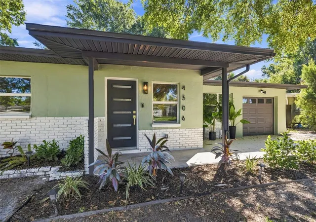 Photo 1 of Single family home for sale at 4506 S Cameron Ave, Tampa, FL 33611 | MLS# TB8559017 | Listing updated on 2026-10-20
