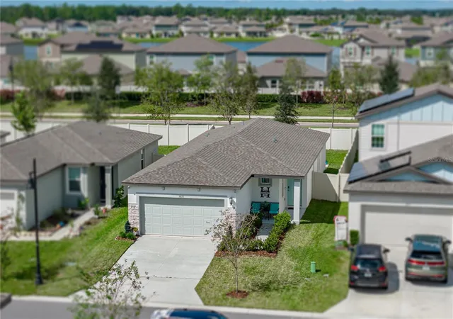 Photo 1 of Single family home for sale at 3621 Radiant Mountain Dr, Plant City, FL 33565 | MLS# TB8559020 | Listing updated on 2026-10-21