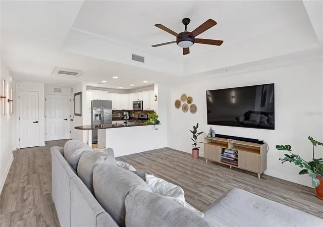 Photo 4 of Townhouse for sale at 7653 Heritage Xing Way, Reunion, FL 34747 | MLS# S5159715 | Listing updated on 2026-10-26