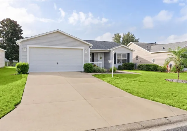 Photo 3 of Single family home for sale at 280 Knoll Pl, The Villages, FL 32162 | MLS# G5119203 | Listing updated on 2026-10-28