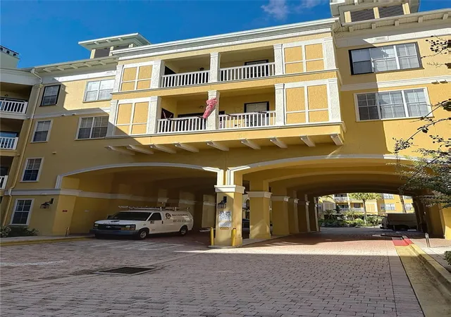 Photo 1 of Condo for sale at 860 N Orange Ave #401, Orlando, FL 32801 | MLS# TB8559034 | Listing updated on 2026-10-29