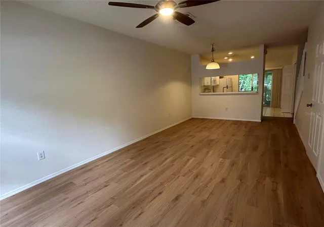 Photo 4 of Townhouse for sale at 8627 Hunters Key Cir, Tampa, FL 33647 | MLS# A4709937 | Listing updated on 2026-10-18