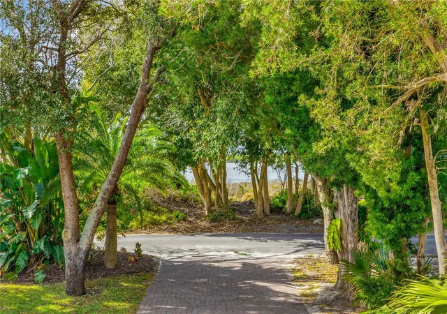 Photo 3 of Single family home for sale at 1603 N Indian River Rd, New Smyrna Beach, FL 32169 | MLS# NS1089520 | Listing updated on 2026-10-21