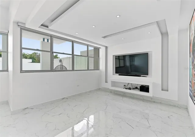 Photo 2 of Single family home for sale at 186 Montecielo Lyra St, Guaynabo, PR 00971 | MLS# PR9125045 | Listing updated on 2026-10-18