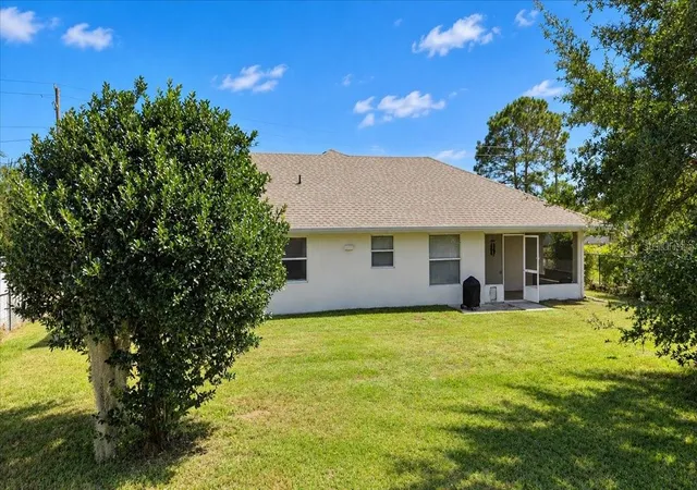 Photo 3 of Single family home for sale at 3 Lewis Dr, Palm Coast, FL 32137 | MLS# FC322189 | Listing updated on 2026-10-20