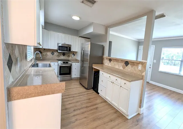 Photo 3 of Single family home for sale at 3005 W Marlin Ave, Tampa, FL 33611 | MLS# TB8559055 | Listing updated on 2026-10-20